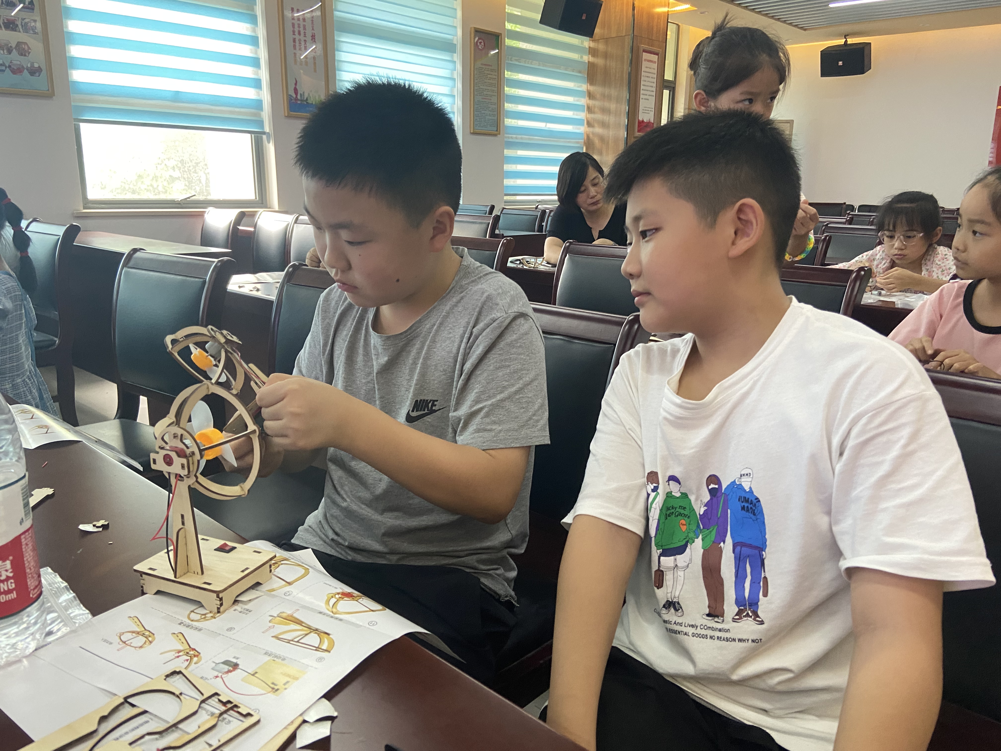 电风扇小制作：培养青少年科学创新精神与能力(图2)