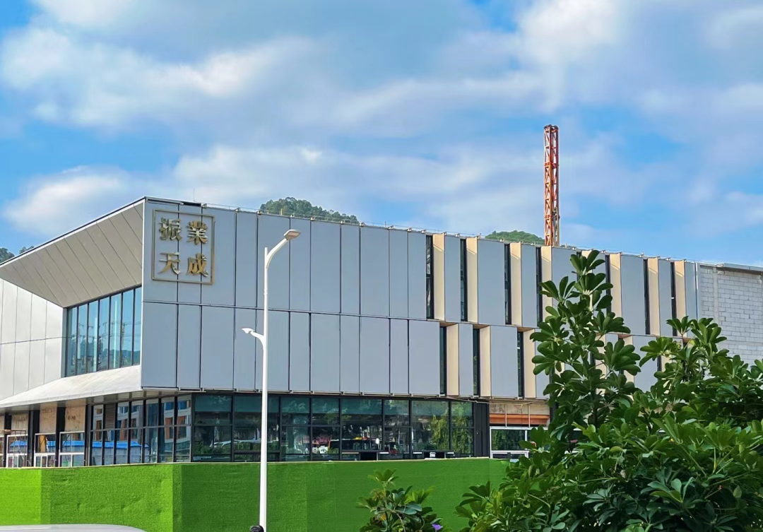 新品入市吹风价47-53万㎡黄陂改善“天花板”成色如何？