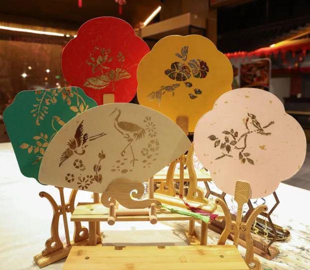 50米鱼灯长廊！快来海淀这里花灯巡游(图2)