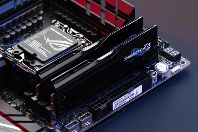 酷睿Ultra200S顶配搭档!ROGZ890+龙神3E套包抢先看(图6)