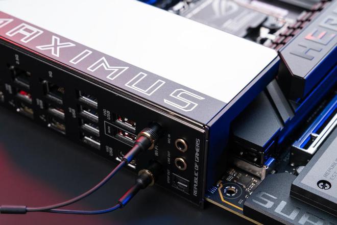 酷睿Ultra200S顶配搭档!ROGZ890+龙神3E套包抢先看(图11)