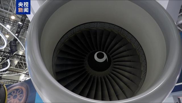 歼-35A、虎鲸号、月背月壤……这些“首次亮相”霸气值拉满！(图8)