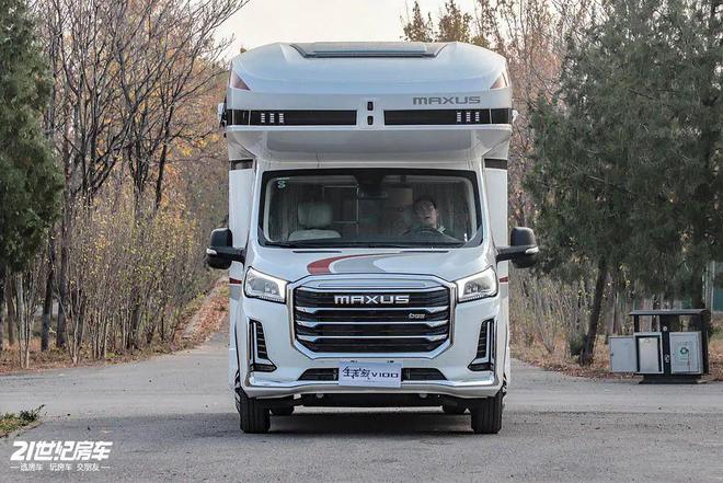 配置再度升级科技与实用的完美融合！实拍上汽大通生活家V100！(图3)