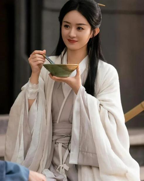 赵丽颖的“薛扇扇”名场面炸圈了！粉丝感慨：她才是内娱天花板！(图5)