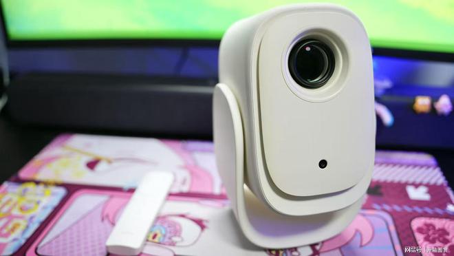 哈趣Q1投影仪开箱图赏几百元打造家庭私人影院(图2)