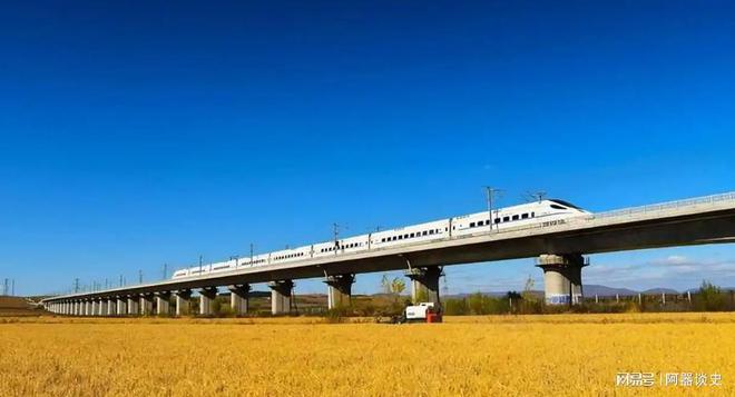 14亿人养不起中国铁路负债高达六万亿中国铁路为何重度亏损？(图12)