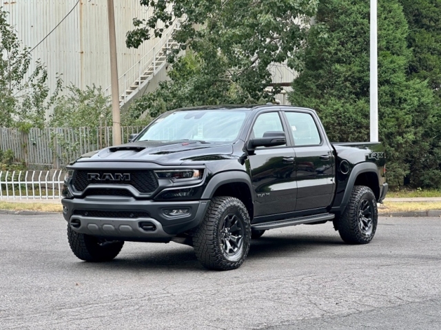 24款道奇霸王龙皮卡天花板顶配只要90多万了(图2)