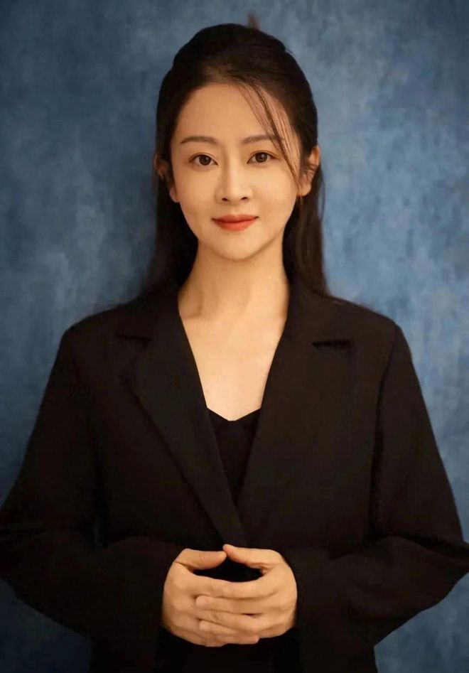 中国科学女博士颜值天花板胡懿娟在美13年归国网友说像赵丽颖