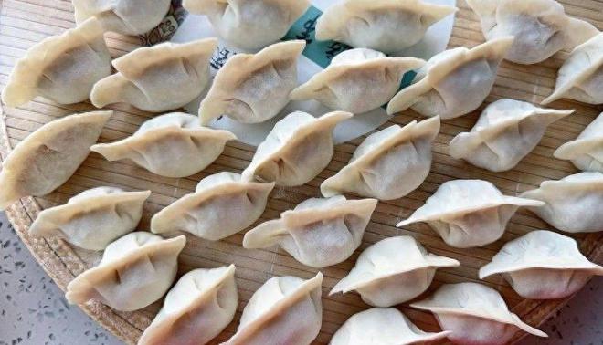 天津一家四口吃饺子三人丧命警方调查也中招吊扇成为破案关键(图1)