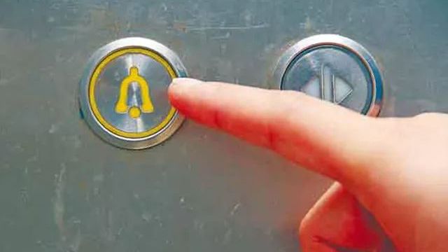 电梯从负2楼猛冲至33楼！业主当场身亡……(图5)