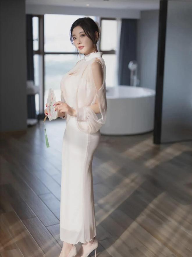 旗袍妖姬杨晨晨绝美腰臀比燃爆镜头完美曲线演绎致命诱惑！(图9)
