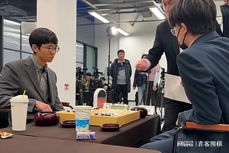 史无前例！LG杯柯洁连续2次犯规被判负世界大赛首次出现