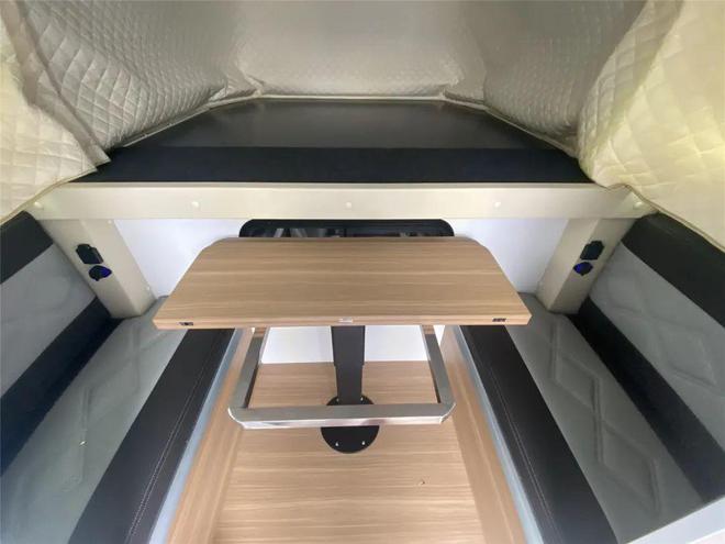 不到10万皮卡变房车可以进城没报废年限适合两人出行可下地库(图7)