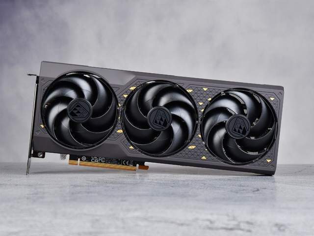 2000元预算力荐蓝宝石RX7650GRE8G黑钻版OC性能散热颜值俱佳(图4)