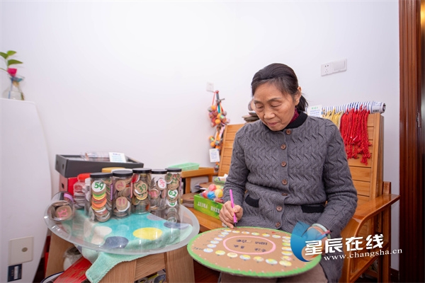 美女网红颜值天花板黑丝长腿网红巅峰(图2)