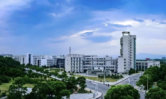 中国“彻底翻身”的211大学暴涨报考性价比极高！(图4)