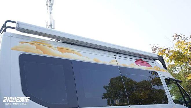 四驱“小钢炮”变身大house？齐星星畅依维柯四驱房车(图9)