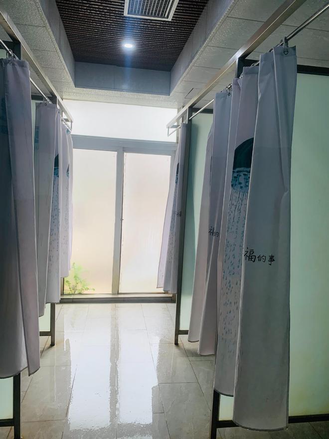 大白U帮以行动诠释校园关怀(图2)