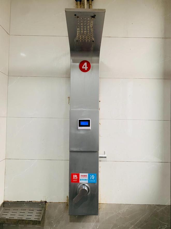大白U帮以行动诠释校园关怀(图3)