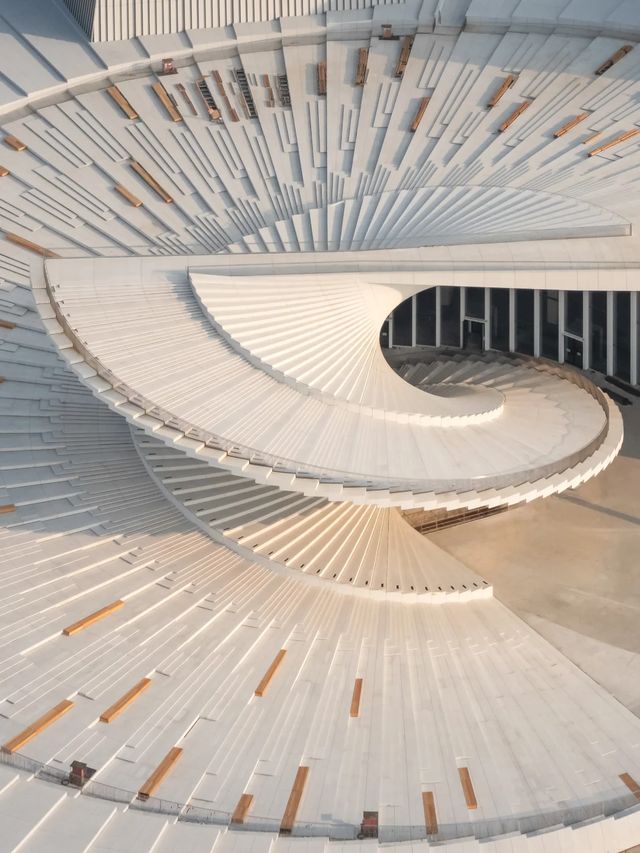 上海大歌剧院“巨扇”屋顶即将完工由Snøhetta设计(图2)