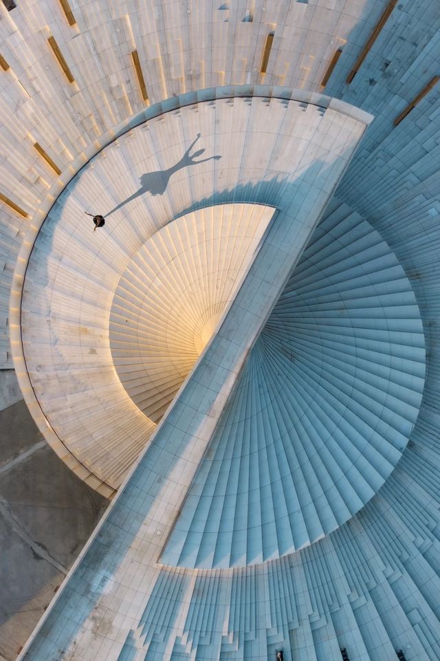 上海大歌剧院“巨扇”屋顶即将完工由Snøhetta设计(图3)