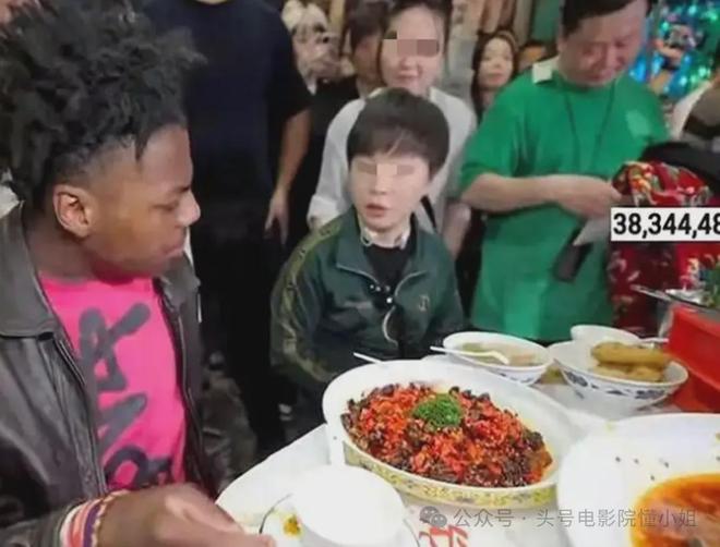 文和友清理门户踢走绿衣哥！蹭甲亢哥直播威胁卤鹅哥后续来了(图1)