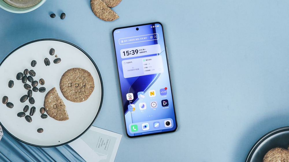 双芯战神重新定义性能旗舰：iQOONeo10Pro+评测(图1)