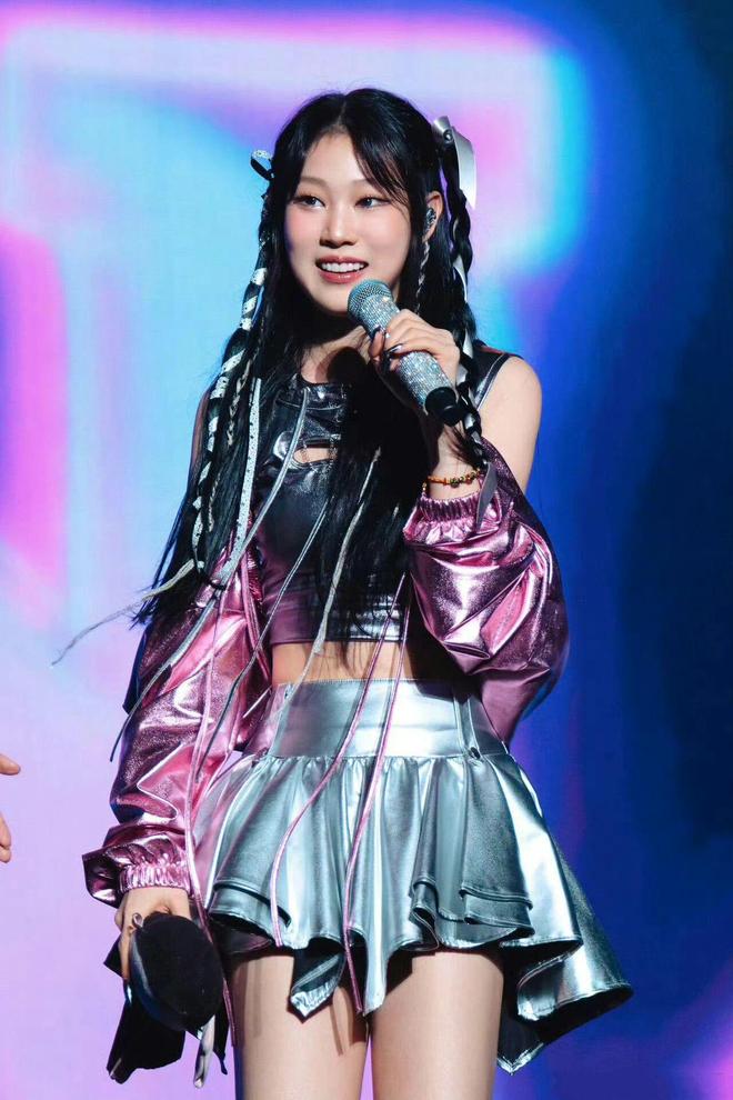 小沈阳演唱会口碑翻车观众喊退票提前离场力捧18岁女儿被吐槽(图5)