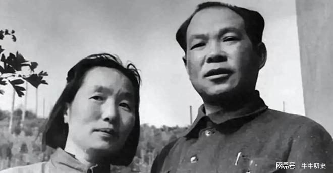 1937雪夜奇遇：地主救下女兵衣襟下的秘密震惊众人(图2)