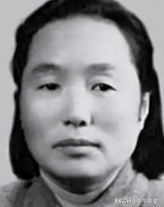 1937雪夜奇遇：地主救下女兵衣襟下的秘密震惊众人(图4)