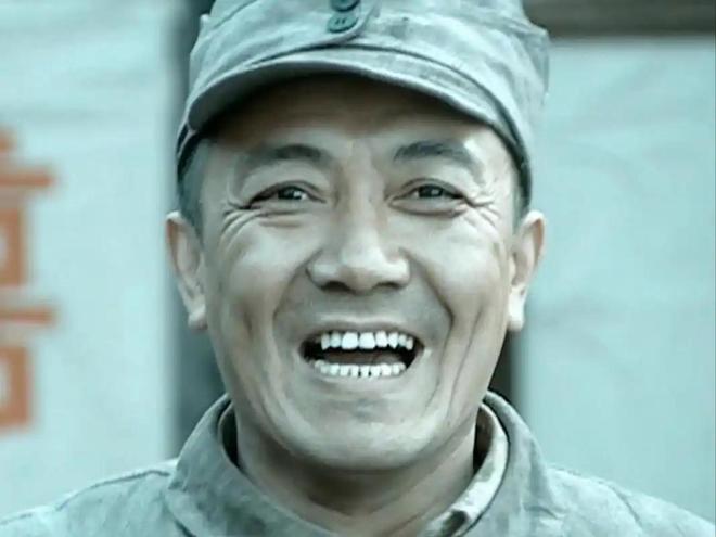 人民日报亲自点名67岁李幼斌再破天花板让整个娱乐圈沉默了(图3)