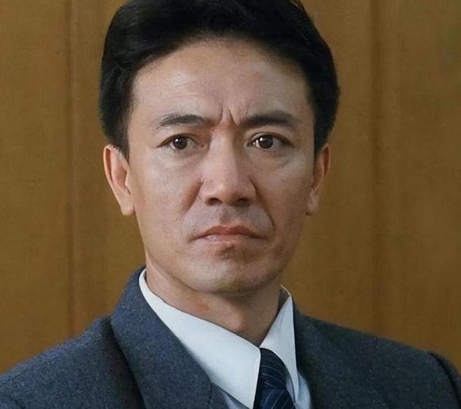 人民日报亲自点名67岁李幼斌再破天花板让整个娱乐圈沉默了(图11)