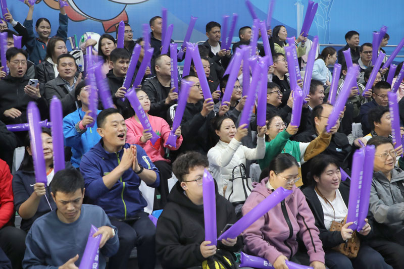 世界冠军助阵六安首届“羽林争霸”羽毛球挑战赛启幕(图3)