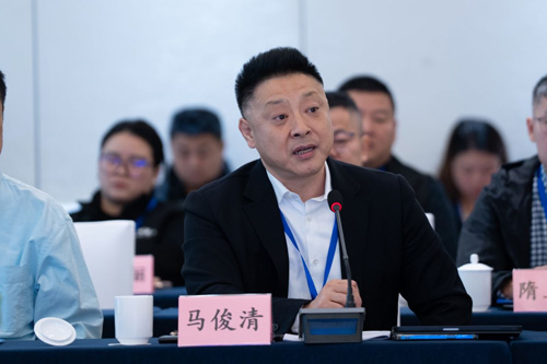 第七次系统门窗专家委员会工作会议暨《建筑系统门窗产品合格评定技术导则》讨论会顺利召开(图4)