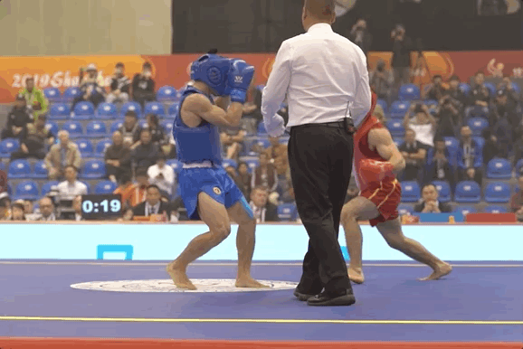 扇耳光大赛扇了谁的耳光？(图5)