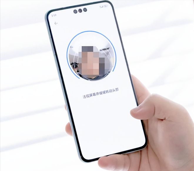 华为Mate80疯狂堆料风扇+一英寸齐上阵今年旗舰机谁敢硬刚？(图2)