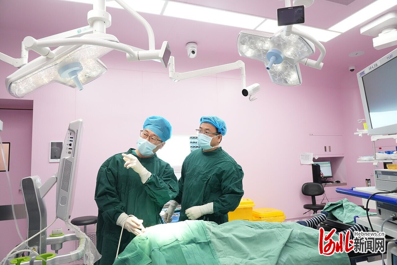 新闻纵深｜“十四五”微记忆①：“钟摆医生”的双城记