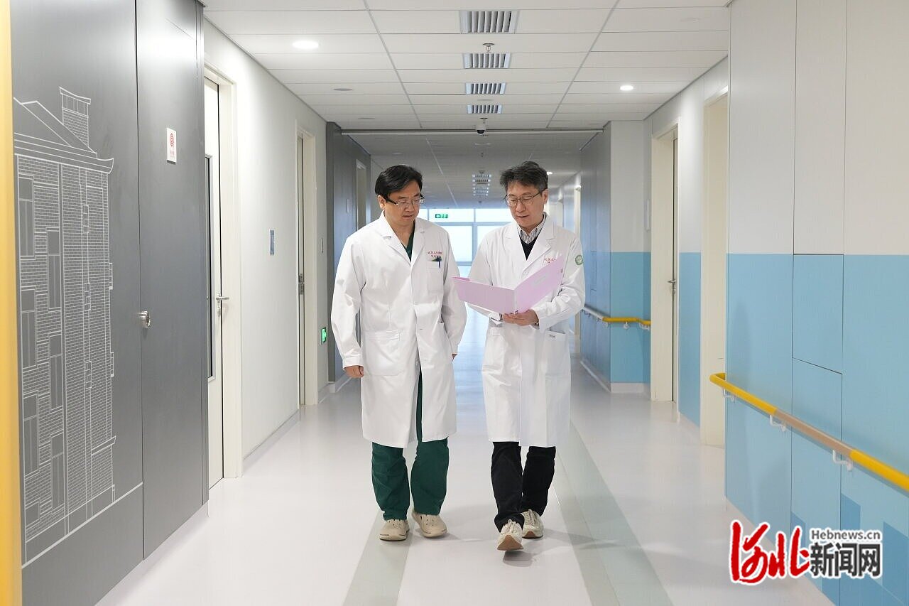 新闻纵深｜“十四五”微记忆①：“钟摆医生”的双城记(图2)