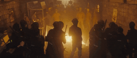 国产片的尺度天花板又被他捅穿了(图4)