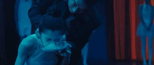 国产片的尺度天花板又被他捅穿了(图17)