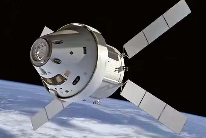 突发！美国载人绕月飞船刚上天就掉链子：厕所坏了还通讯断联(图4)